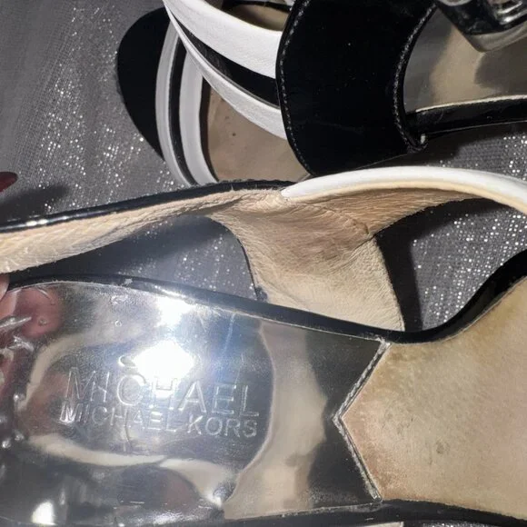 Michael Kors Women's Black/White 5.5 Inch Heels - Picture 4 of 9